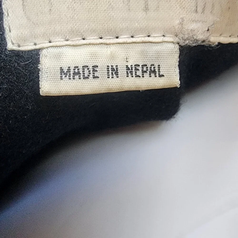 UNIQUE Vintage Women's Abstract ART Black Jacket | Size 2XL - Picture 13 of 13